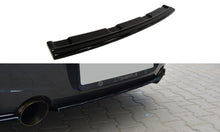 Laden Sie das Bild in den Galerie-Viewer, Maxton Design Mittlerer Diffusor Heck Ansatz passend für BMW 1er F20/F21 M-Power  schwarz Hochglanz