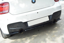 Laden Sie das Bild in den Galerie-Viewer, Maxton Design Heck Ansatz Flaps Diffusor passend für BMW 1er F20/F21 M-Power (vor Facelift) schwarz Hochglanz