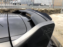 Laden Sie das Bild in den Galerie-Viewer, Maxton Design Spoiler CAP passend für V.2 Ford Focus RS Mk3 schwarz Hochglanz