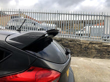 Laden Sie das Bild in den Galerie-Viewer, Maxton Design Spoiler CAP passend für V.2 Ford Focus RS Mk3 schwarz Hochglanz