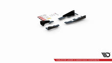 Laden Sie das Bild in den Galerie-Viewer, Maxton Design Side Flaps BMW 1er F21 M135i / M140i / M-Paket schwarz Hochglanz