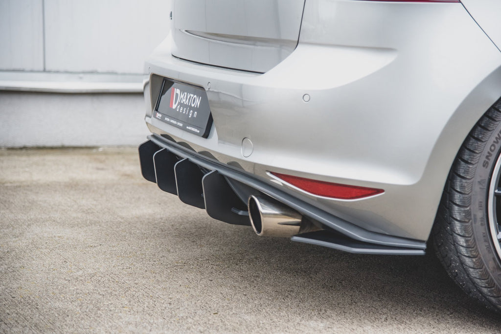 Maxton Design Robuste Racing Heckschürze passend für V.2 VW Golf 7 GTI