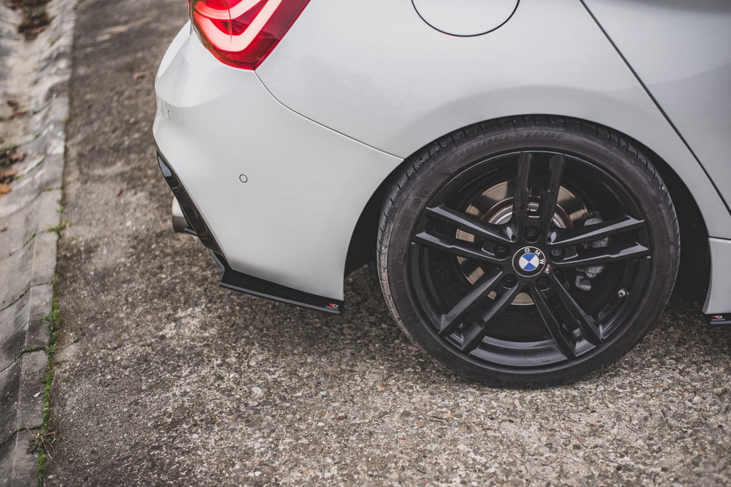 Maxton Design Robuste Racing Heck Ansatz Flaps Diffusor V.3 für BMW 1er F20 M140i