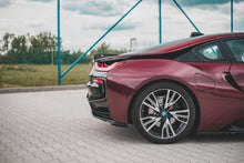 Laden Sie das Bild in den Galerie-Viewer, Maxton Design Mittlerer Diffusor Heck Ansatz passend für BMW i8 schwarz Hochglanz