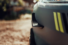 Laden Sie das Bild in den Galerie-Viewer, Maxton Design Stoßstangen Wings passend für FORD FIESTA 7 ST FL