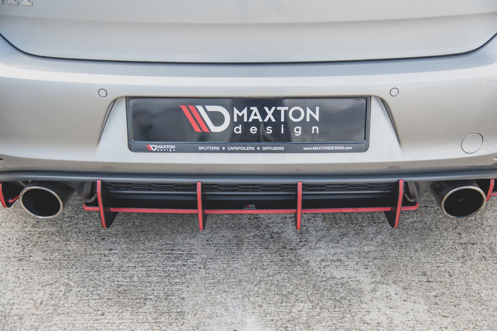 Maxton Design Robuste Racing Heckschürze passend für V.1 VW Golf 7 GTI
