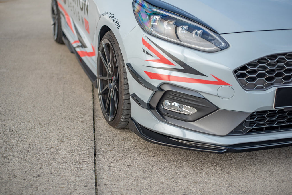 Maxton Design Front Ansatz passend für V.4 Ford Fiesta Mk8 ST / ST-Line schwarz Hochglanz