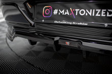 Laden Sie das Bild in den Galerie-Viewer, Maxton Design Mittlerer Diffusor Heck Ansatz DTM Look für BMW 7 M-Paket G70 schwarz Hochglanz