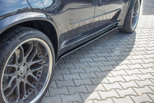 Laden Sie das Bild in den Galerie-Viewer, Maxton Design Seitenschweller Ansatz passend für BMW X5 E70 Facelift M Paket schwarz Hochglanz