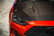 Laden Sie das Bild in den Galerie-Viewer, Seibon Carbon Motorhaube für Hyundai Veloster 2019 Style TS