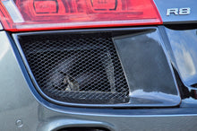 Laden Sie das Bild in den Galerie-Viewer, Ingo Noak Luftauslässe für hintere Stoßstange inkl. Racinggitter für Audi R8, 42
