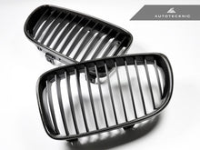 Laden Sie das Bild in den Galerie-Viewer, AutoTecknic Carbon Frontgrill - E82