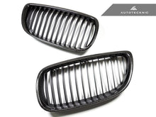 Laden Sie das Bild in den Galerie-Viewer, AutoTecknic Carbon Frontgrill - E92 Pre-LCI Coupe (einschließlich E9x M3) - Plain Weave