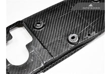 Laden Sie das Bild in den Galerie-Viewer, AutoTecknic Dry Carbon-Cooling Plate für Nissan R35 GTR
