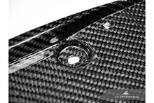 Laden Sie das Bild in den Galerie-Viewer, AutoTecknic Dry Carbon-Cooling Plate für Nissan R35 GTR