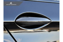 Laden Sie das Bild in den Galerie-Viewer, AutoTecknic Dry Carbon Türgriffverkleidunge für BMW F10 5er inklusive M5 | F06/F12/F13 6er inklusive M6 | F01 7er