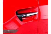 Laden Sie das Bild in den Galerie-Viewer, AutoTecknic Stealth Black Kotflügelgitter für E9x M3