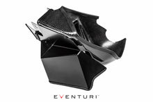 Laden Sie das Bild in den Galerie-Viewer, Eventuri Carbon Upgrade Duct für N55 Intake
