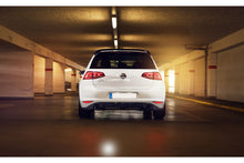Laden Sie das Bild in den Galerie-Viewer, Boca Carbon Spoiler für VW Golf 7 GTI