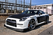 Laden Sie das Bild in den Galerie-Viewer, Seibon Carbon Kühlergrill für Nissan Skyline R35 GT-R 2009 - 2010 OE-Style