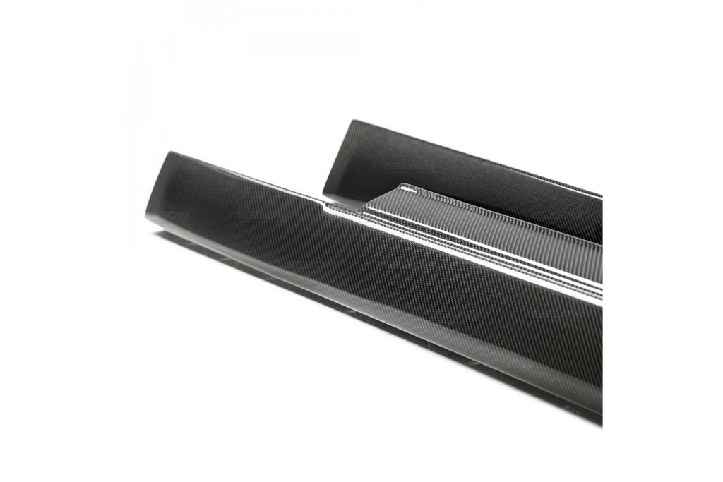 Seibon Carbon Seitenschweller für Nissan Skyline R35 GT-R 2009 - 2012 OE-Style