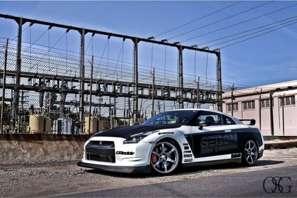 Seibon Carbon Seitenschweller für Nissan Skyline R35 GT-R 2009 - 2012 OE-Style